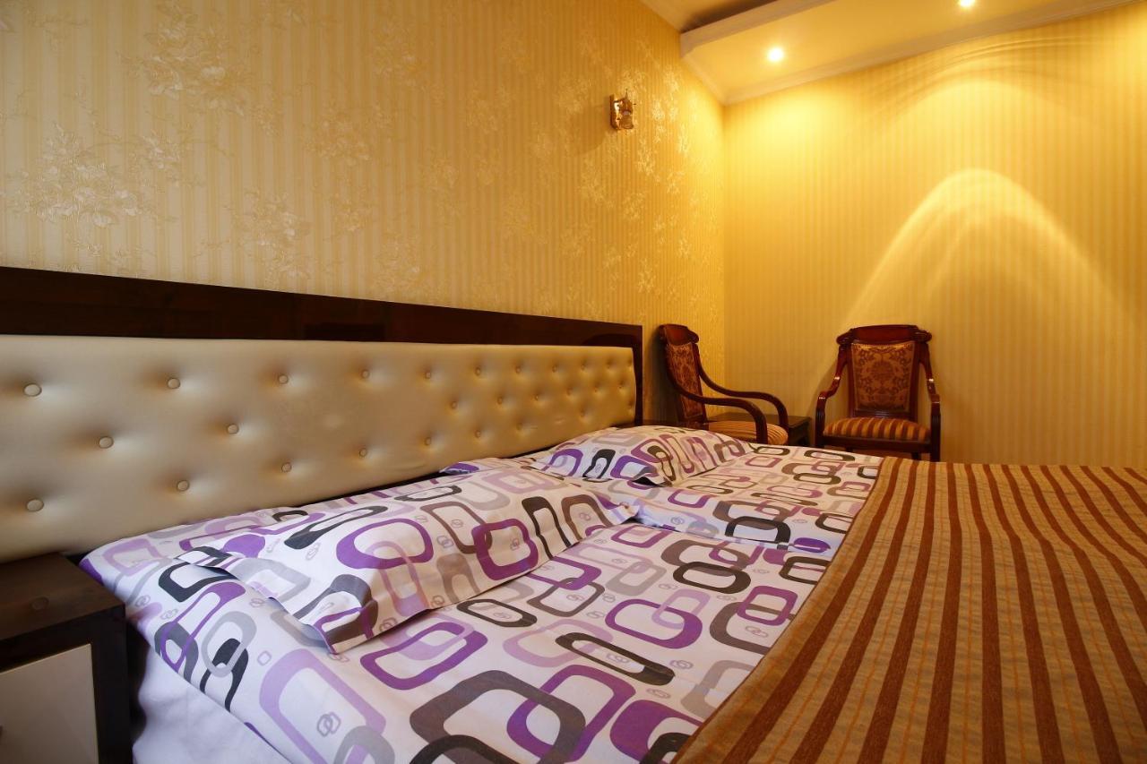 Sanata Hotel Tbilisi Exterior photo