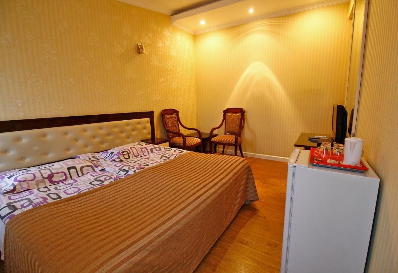 Sanata Hotel Tbilisi Exterior photo