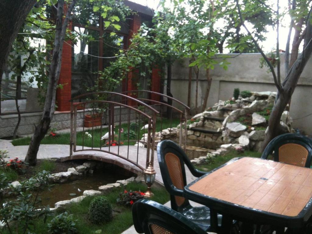 Sanata Hotel Tbilisi Exterior photo